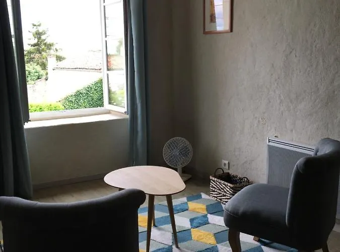 D'hotes Just Luzac Apartment